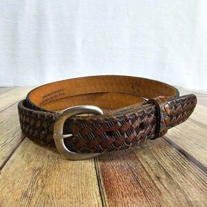 Walker Leather Goods American Cowhide Embossed Basket Weaved Belt Size 36